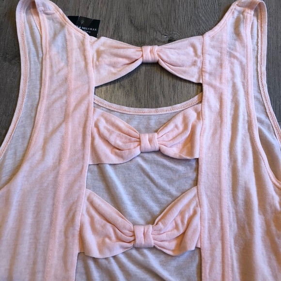 Rare Brandy Bow Top - Picture 5 of 6